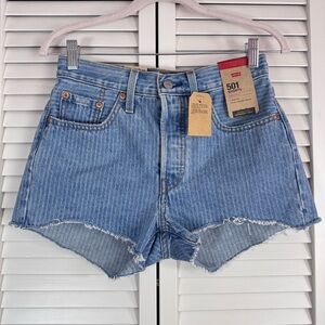 Levi's Striped 501 Original Denim Shorts High Rise Distressed Hem Size 25 NEW